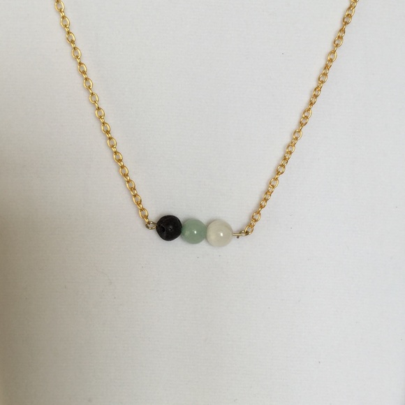 🎉HP🎉Lava Diffuser Rock Necklace w/ Jade Crystal - Picture 3 of 5